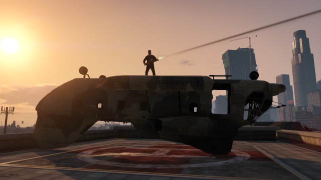 GTA V (GTA 5) Screenshots - Shooting From The Back Of a Broken Helicopter